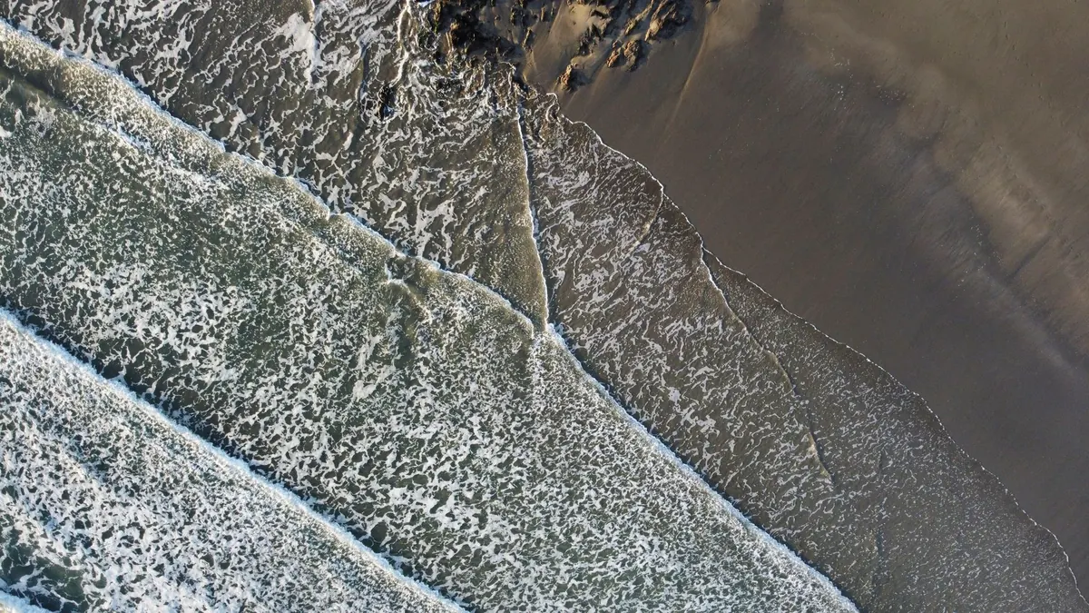 Autumn Surfing in Cornwall: Swell, Crowds and Wetsuit Advice